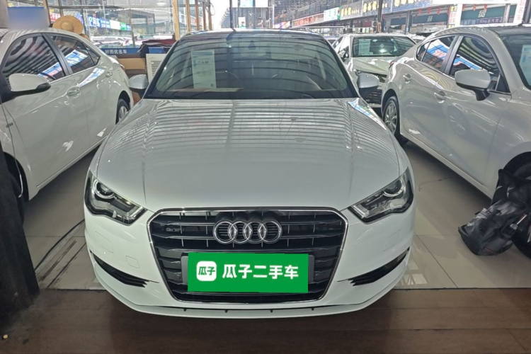 Audi A3 2015 car image #3