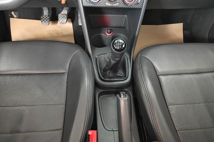 Volkswagen Polo 2015 #14 Volkswagen Polo 2015 car image #14