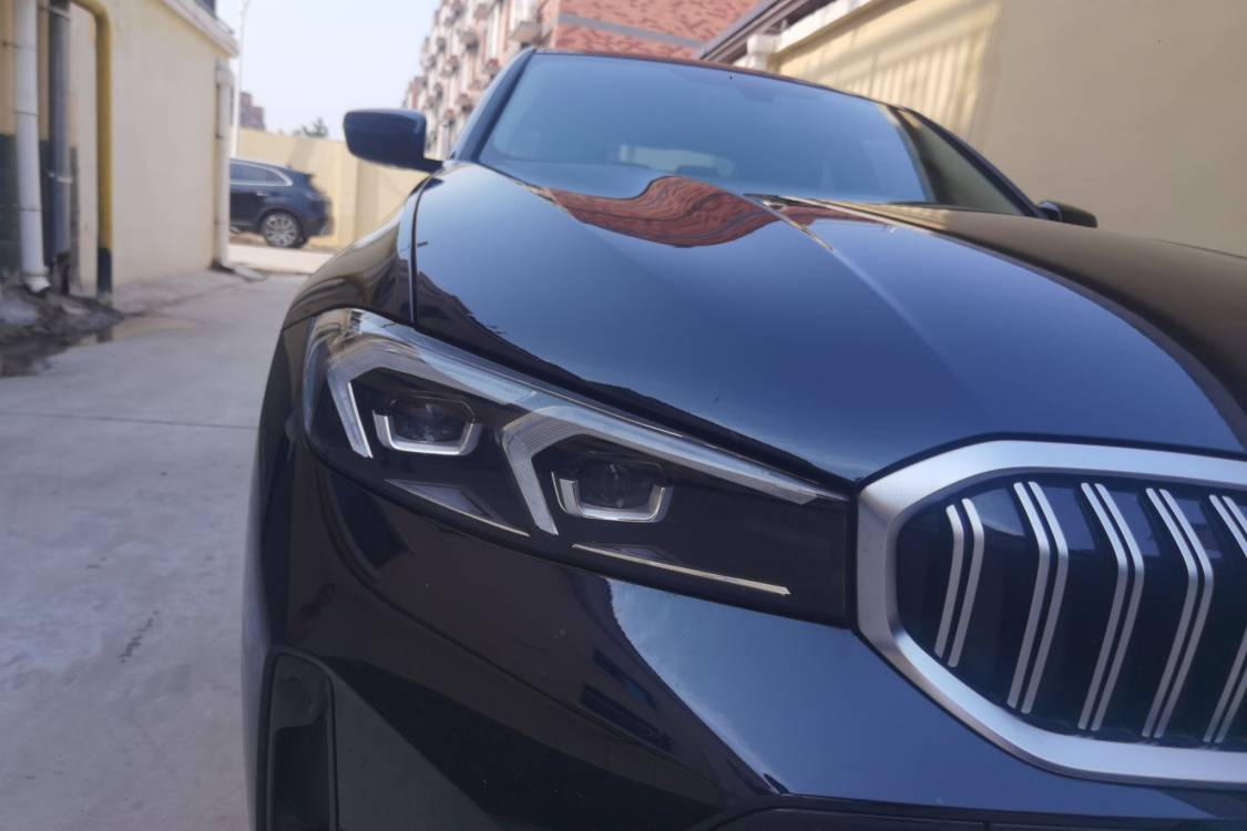 BMW 3 Series 2024 صورة سيارة #7
