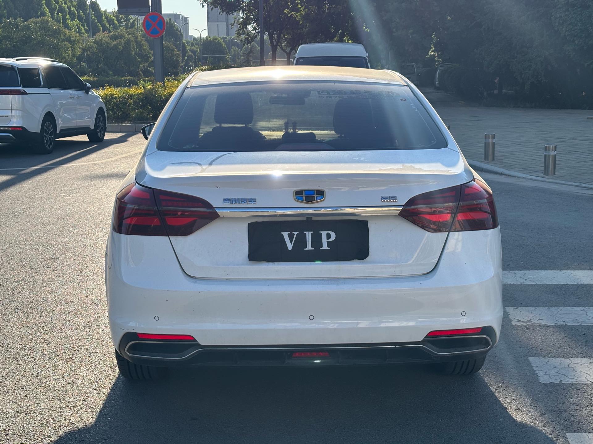 GEELY Emgrand 2018 #12 GEELY Emgrand 2018 image de voiture #12