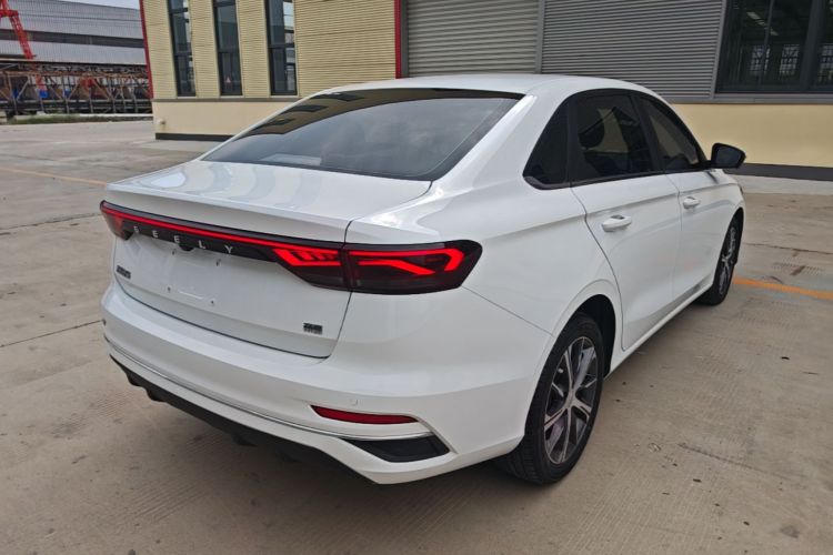 GEELY Emgrand 2023 #5 GEELY Emgrand 2023 car image #5