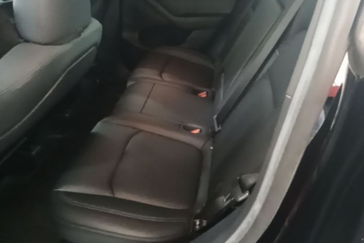 Tesla Model Y 2023 #13 Tesla Model Y 2023 car image #13