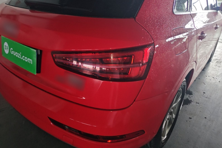 Audi Q3 2017 car image #8