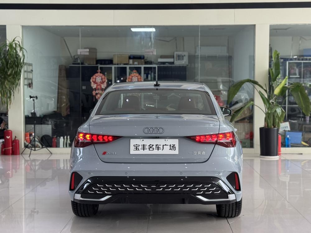 Audi A3 2024 immagine di auto #5