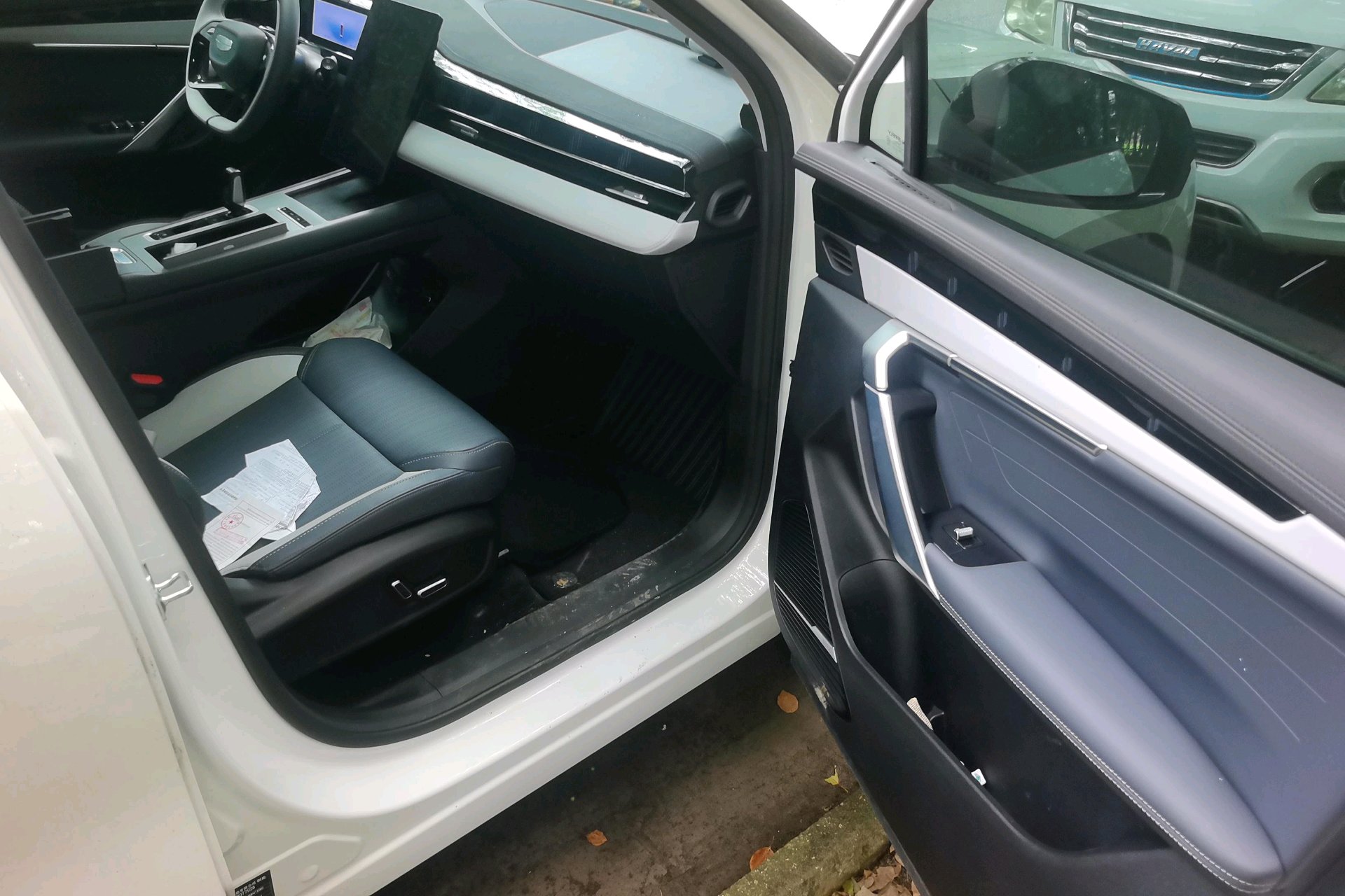 GEELY Boyue L 2024 car image #4