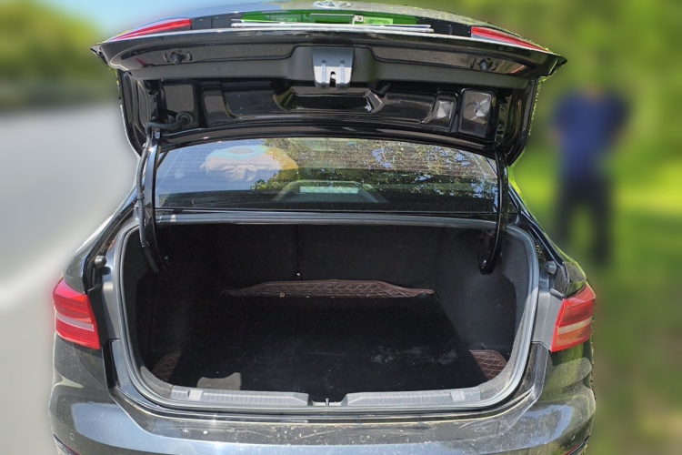 Volkswagen Lavida 2019 #17 Volkswagen Lavida 2019 car image #17
