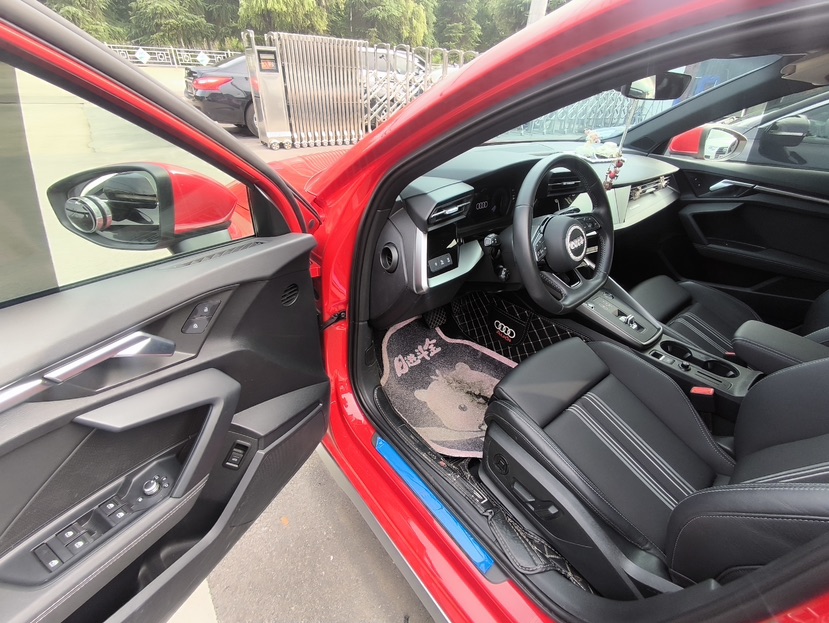 Audi A3 2022 car image #3