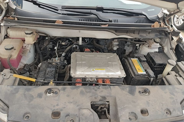 BYD Yuan New Energy 2020 immagine di auto #22
