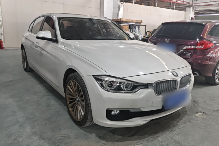 BMW 3 Series 2018 #6 BMW 3 Series 2018 car image #6
