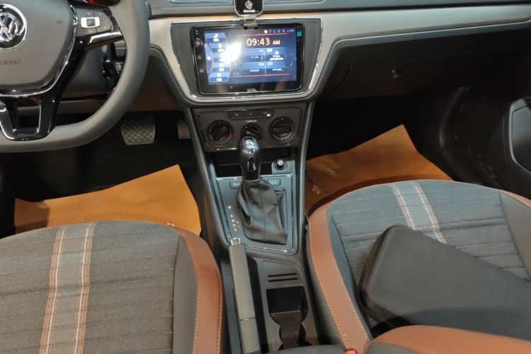 Volkswagen Lavida 2023 car image #14