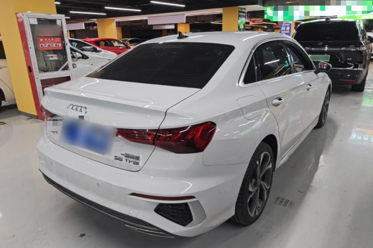 Audi A3 2023 immagine di auto #7