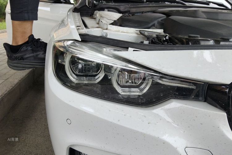 BMW 3 Series 2018 #8 BMW 3 Series 2018 car image #8