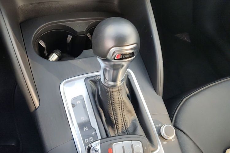 Audi A3 2018 immagine di auto #14