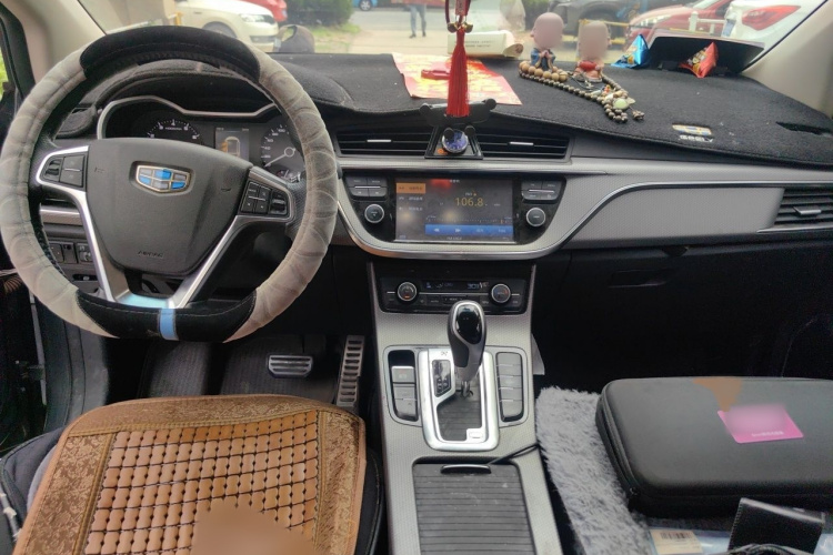 GEELY Emgrand GS 2017 car image #12