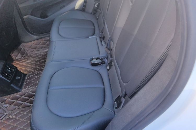 BMW X1 2018 immagine di auto #19