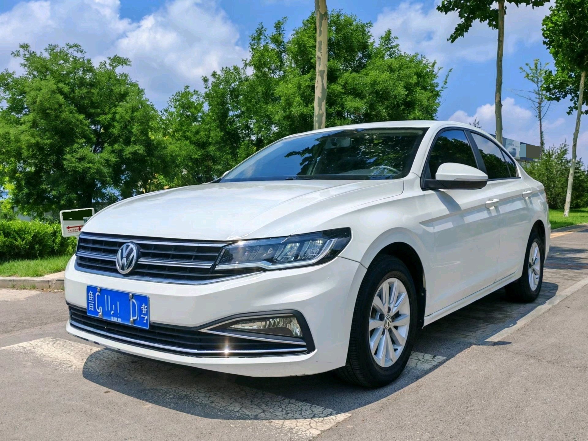 Volkswagen Bora 2018 car image 