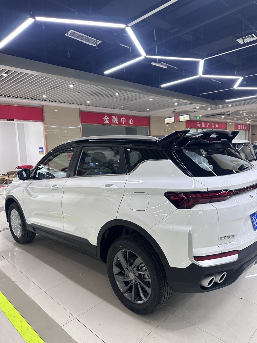 GEELY Coolray 2026 car image #4