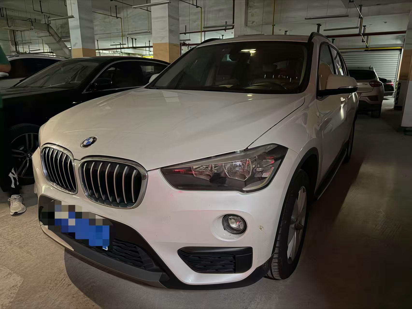 BMW X1 2019 BMW X1 2019 car image