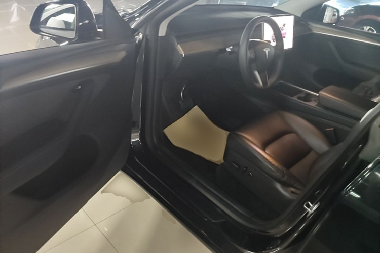 Tesla Model Y 2022 #16 Tesla Model Y 2022 car image #16