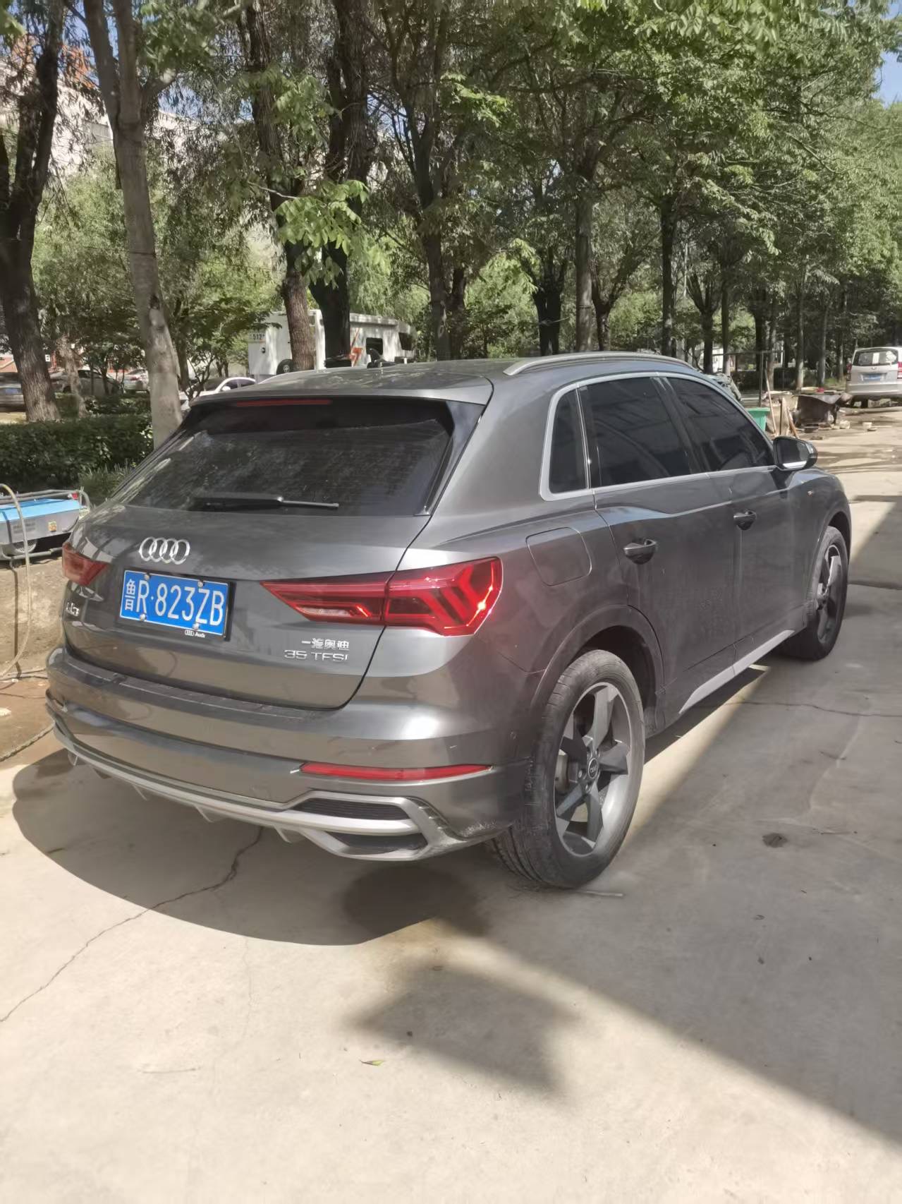 Audi Q3 2023 car image #7