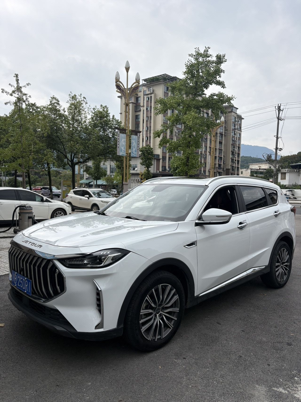 Jetour X70 PLUS 2023 car image 