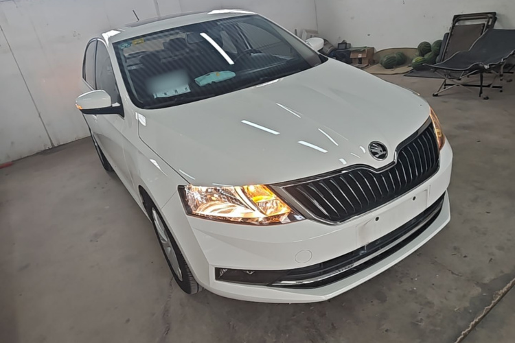 Skoda Rapid 2018 #6 Skoda Rapid 2018 car image #6