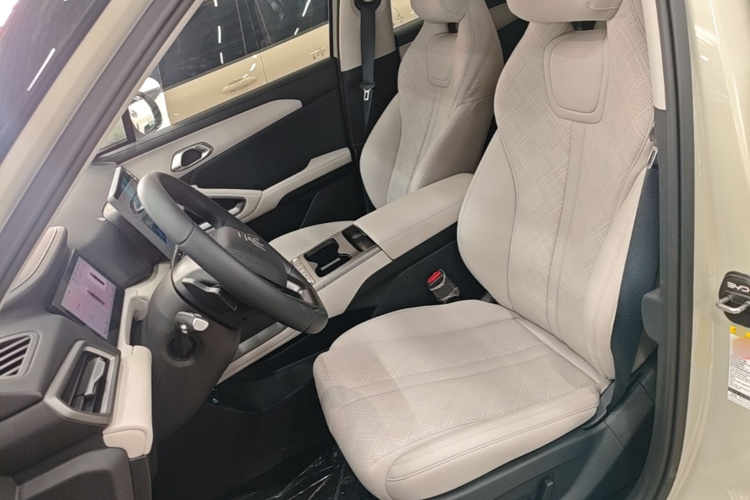 BYD YuanUP 2025 imagem de carro #19