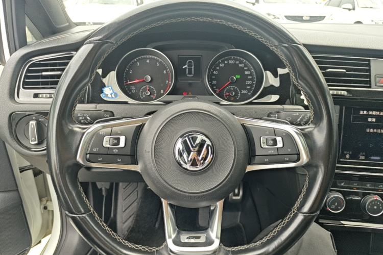 Volkswagen Golf 2019 #15 Volkswagen Golf 2019 car image #15