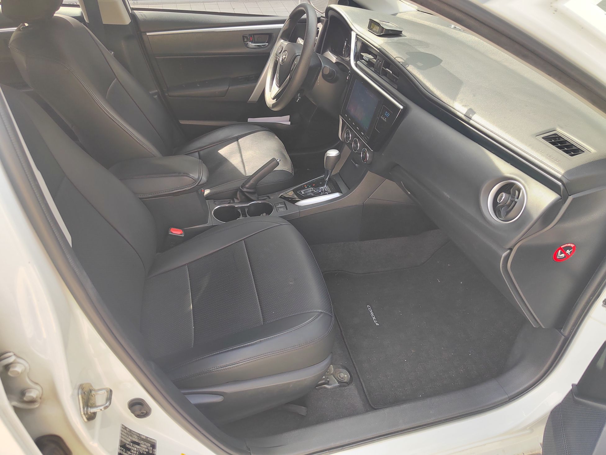 Toyota Corolla 2018 #15 Toyota Corolla 2018 car image #15