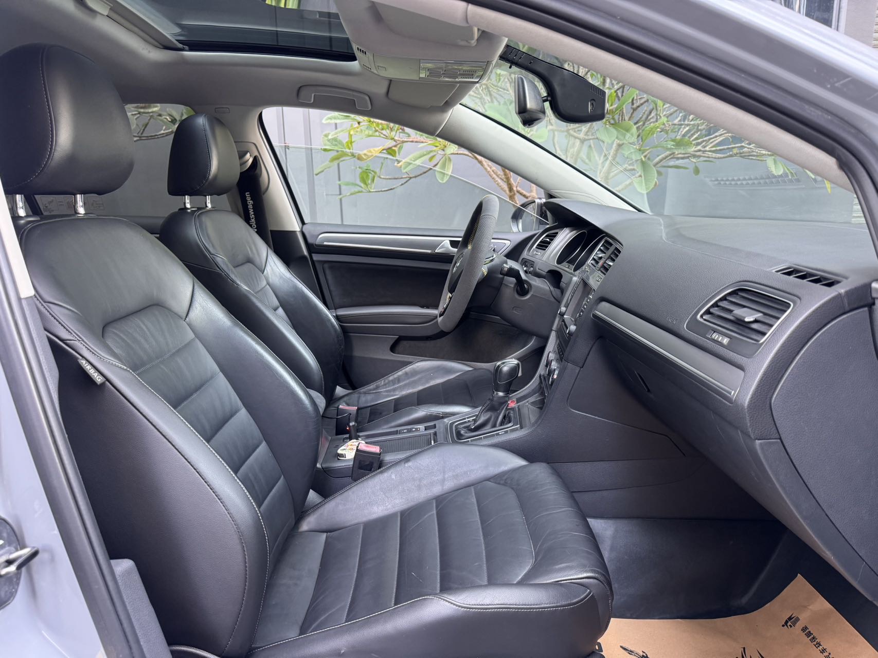 Volkswagen Golf 2015 car image #6