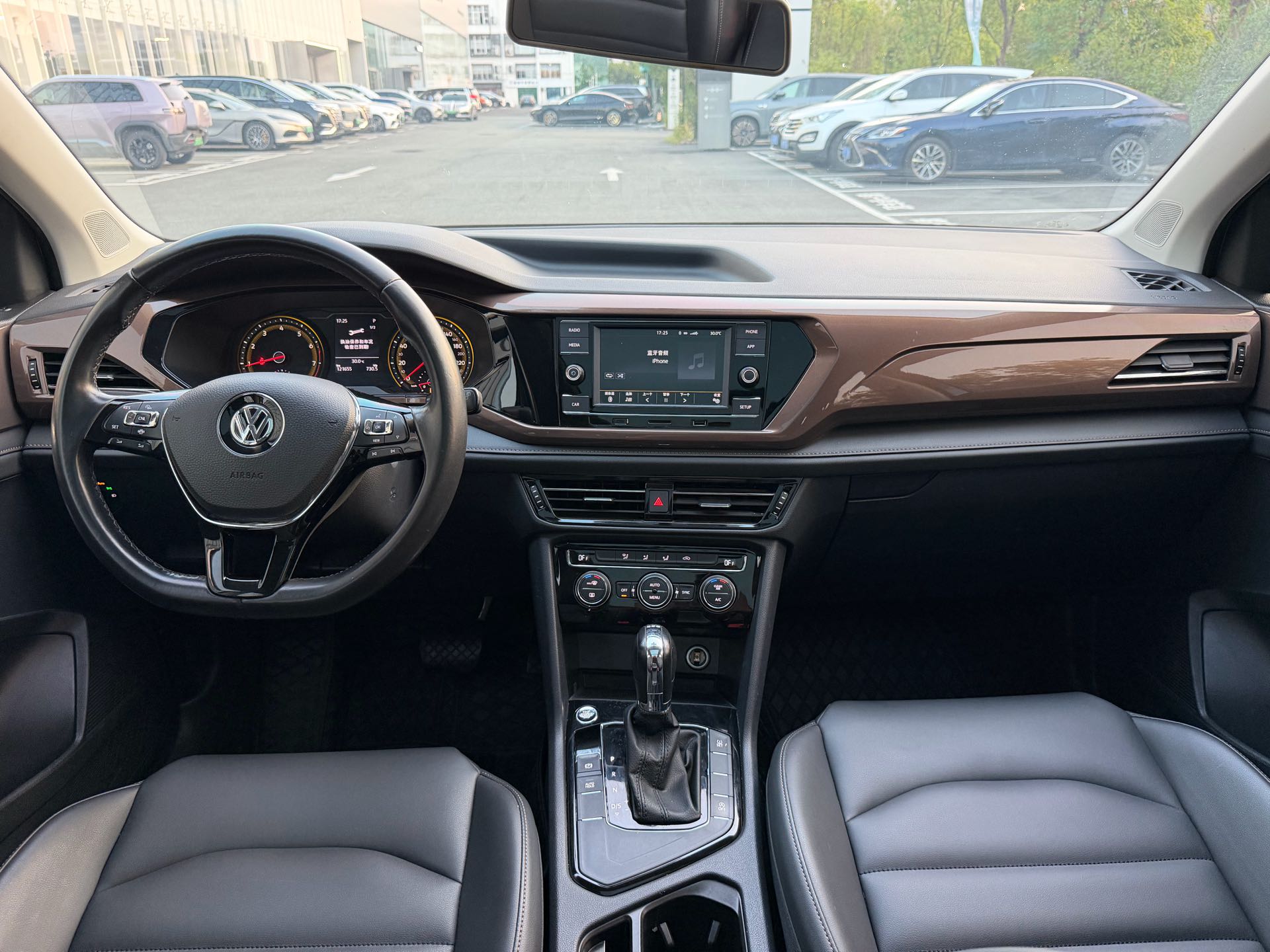 2019 immagine di auto #6