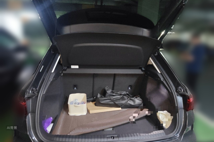 Audi Q3 2022 car image #21