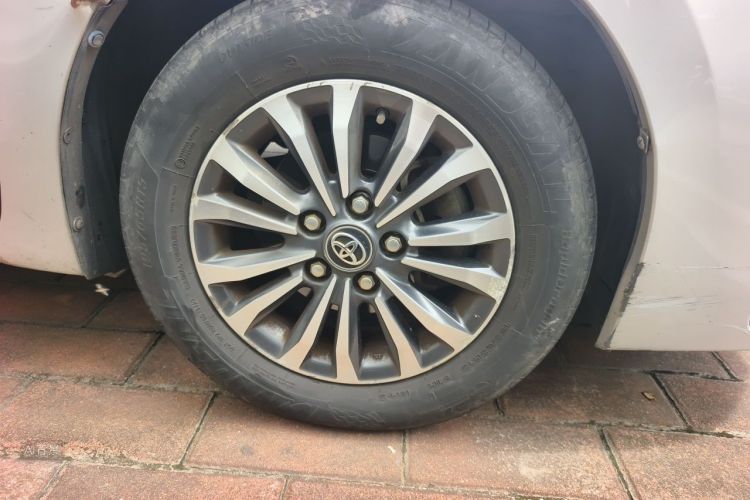 Toyota Corolla 2018 #9 Toyota Corolla 2018 car image #9