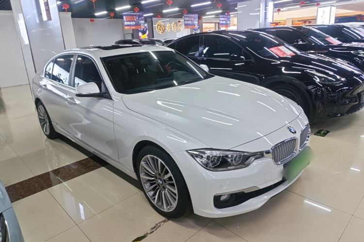 BMW 3 Series 2019 #4 BMW 3 Series 2019 car image #4