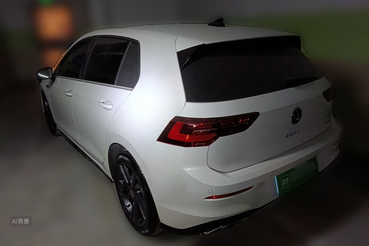 Volkswagen Golf 2023 car image #5