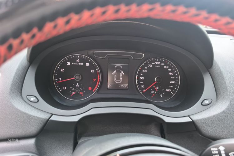 Audi Q3 2018 #13 Audi Q3 2018 car image #13