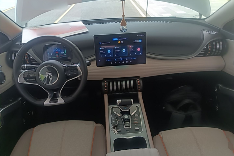 BYD Yuan Plus 2023 #10 BYD Yuan Plus 2023 изображение автомобиля #10
