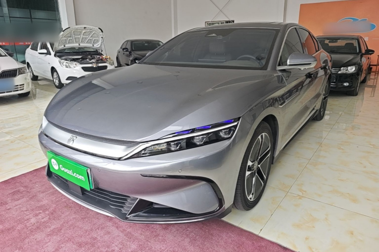 BYD Han 2023 car image #2