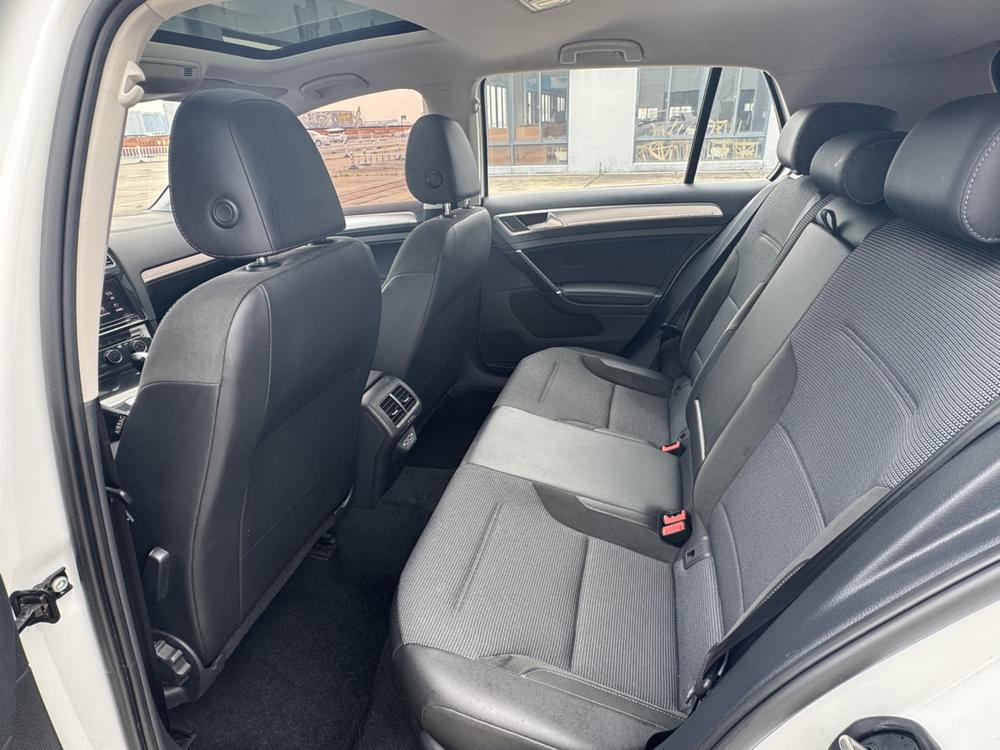 Volkswagen Golf 2019 #14 Volkswagen Golf 2019 car image #14