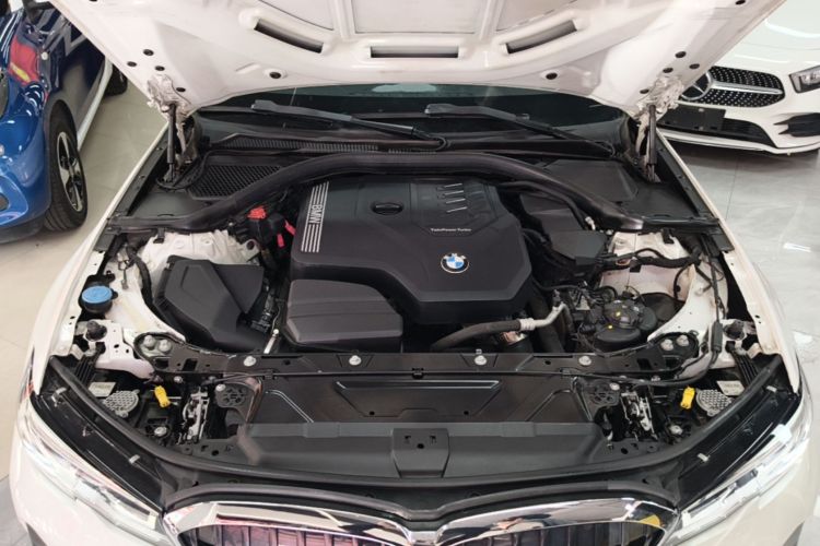 BMW 3 Series 2021 #20 BMW 3 Series 2021 immagine di auto #20