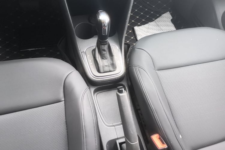 Volkswagen Polo 2016 #14 Volkswagen Polo 2016 car image #14