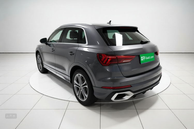 Audi Q3 2025 car image #5