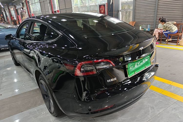 Tesla Model 3 2022 car image #5