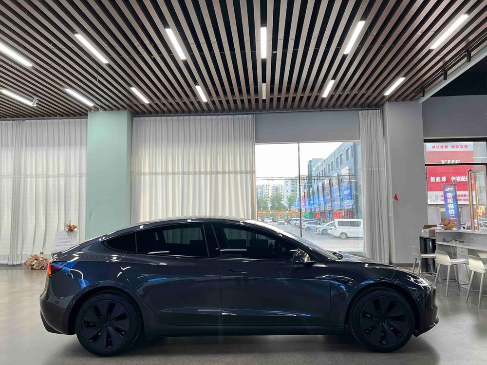 Tesla Model 3 2025 #8 Tesla Model 3 2025 car image #8