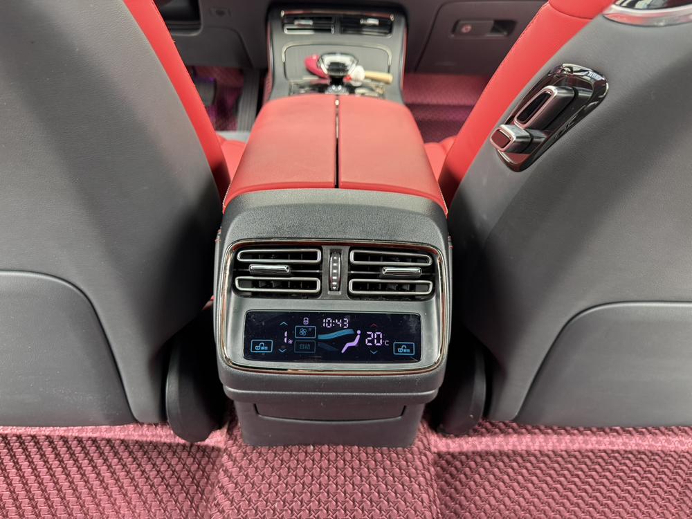 BYD Han 2021 car image #18