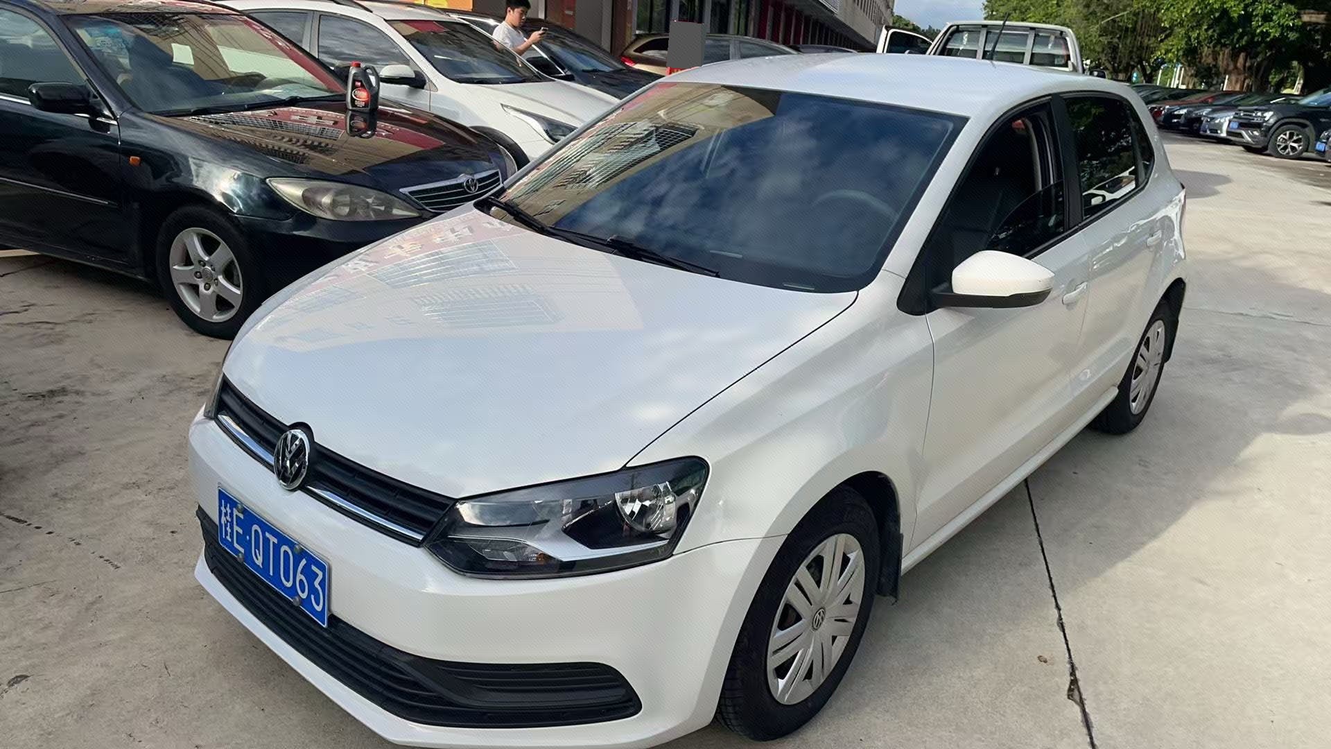 Volkswagen Polo 2018 car image 
