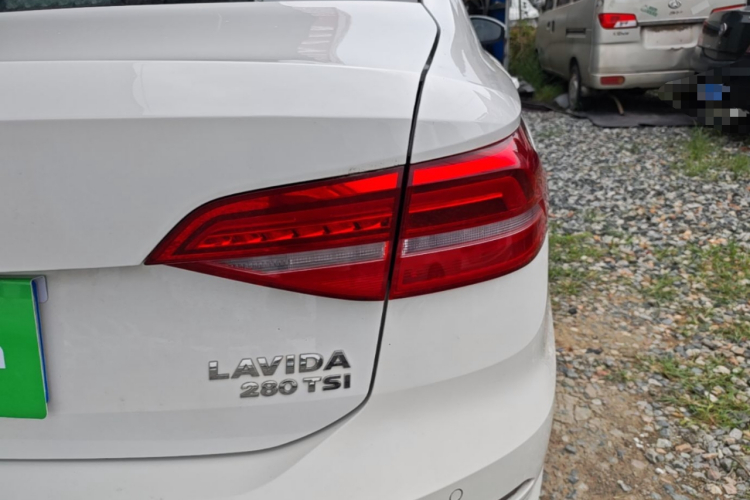 Volkswagen Lavida 2020 car image #8