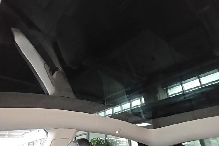 Tesla Model Y 2021 #16 Tesla Model Y 2021 immagine di auto #16