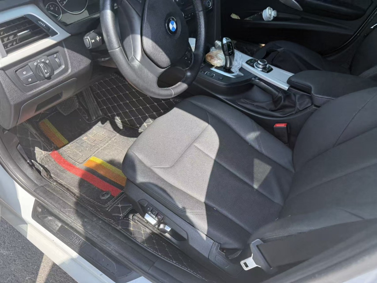 BMW 3 Series 2016 car image #2