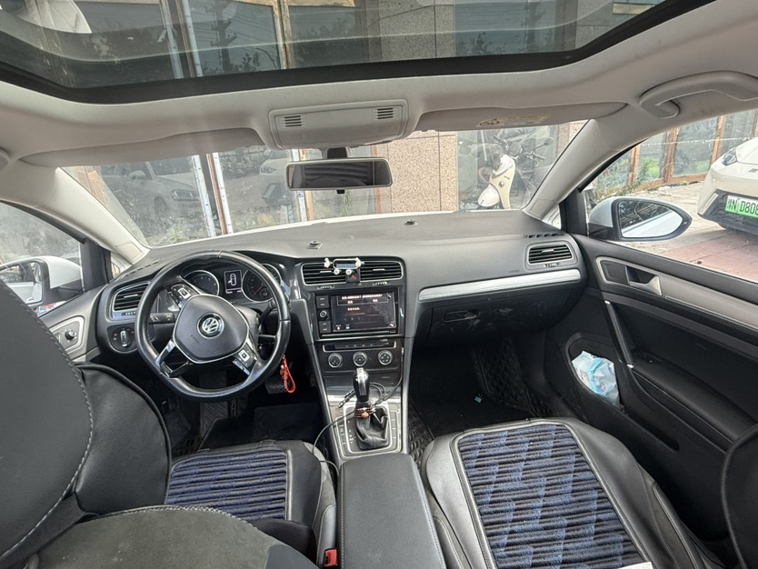 Volkswagen Golf 2020 immagine di auto #4